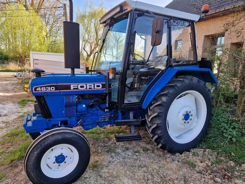 Ford tractor met 4 machines, Zakelijke goederen, Landbouw | Tractoren, 5000 tot 7500, Ford, tot 80 Pk, Gebruikt, Ophalen