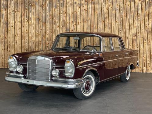 Mercedes-Benz 230 S ///OldTimer///, Autos, Mercedes-Benz, Entreprise, Achat, Autres modèles, Essence, Berline, 4 portes, Boîte manuelle