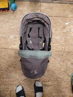 Nattou isofix baby-autostoeltje, Ophalen, Zo goed als nieuw, Isofix