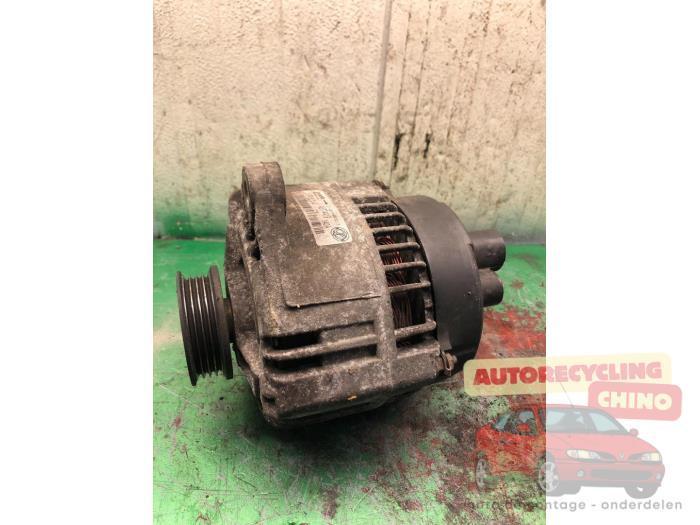 Dynamo d'un Fiat Stilo, Autos : Pièces & Accessoires, Moteurs & Accessoires, Fiat, Utilisé, 3 mois de garantie, Enlèvement ou Envoi