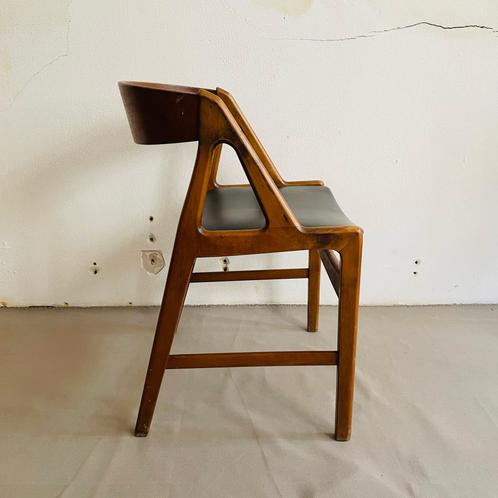 Vintage stoel met skai leer, Maison & Meubles, Chaises, Utilisé, Une, Bois, Synthétique, Noir, Enlèvement
