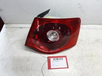 FEU ARRIÈRE DROIT Volkswagen Jetta III (1K2) (1K5945096), Utilisé, Volkswagen