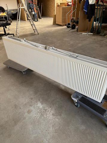 Radson radiator 220x52x16 - nieuwstaat beschikbaar voor biedingen