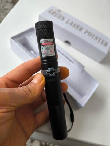 Laser pointer vert longue portée.. puissant.., Neuf