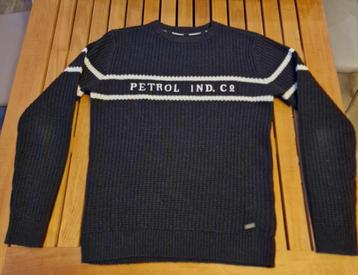 Trui Petrol Industries S beschikbaar voor biedingen