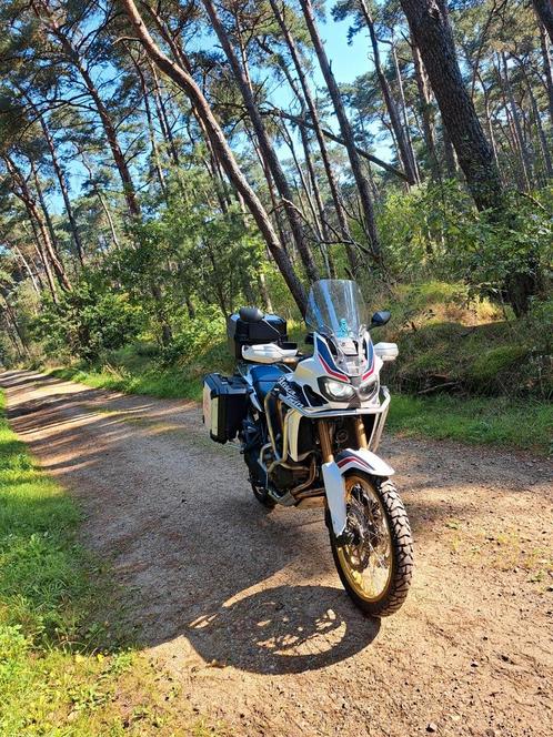 Une Honda Africa twin DCT pleine d'aventures + GARANTIE D'UN, Motos, Motos | Honda, Entreprise, Tourisme, plus de 35 kW, 2 cylindres