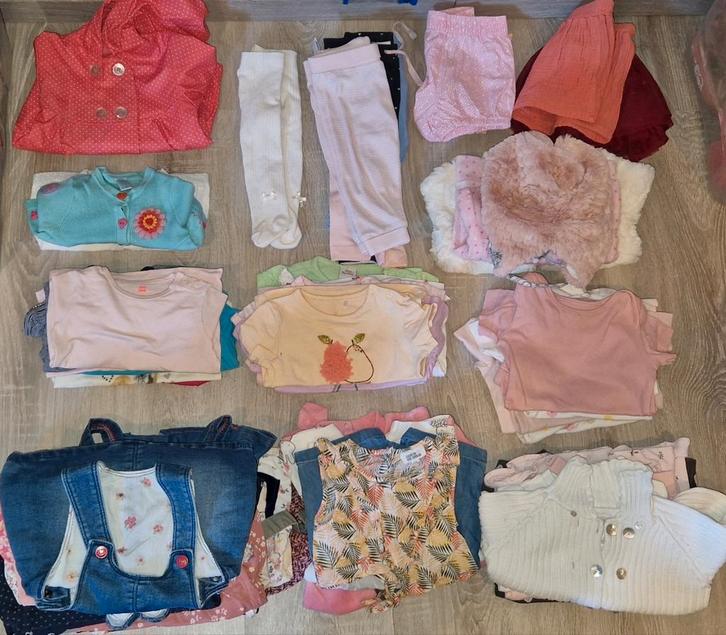 Babymeisjes kleding maat 68 – 59 stuks – complete doos, Kinderen en Baby's, Babykleding | Baby-kledingpakketten, Gebruikt, Maat 68