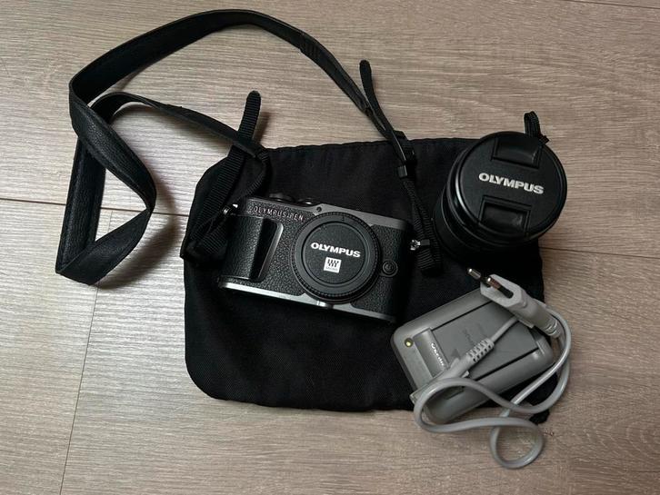 caméra Olympus avec accessoires, Audio, Tv en Foto, Fotocamera's Digitaal, Zo goed als nieuw, Olympus, Ophalen of Verzenden