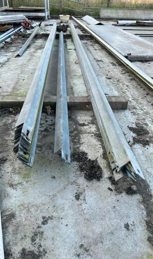 L profielen u profielen sanitair buizen, Doe-het-zelf en Bouw, Metalen, Gebruikt, IJzer, Ophalen