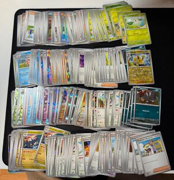 Prismatic evolutions ongeveer 390+ kaarten. beschikbaar voor biedingen