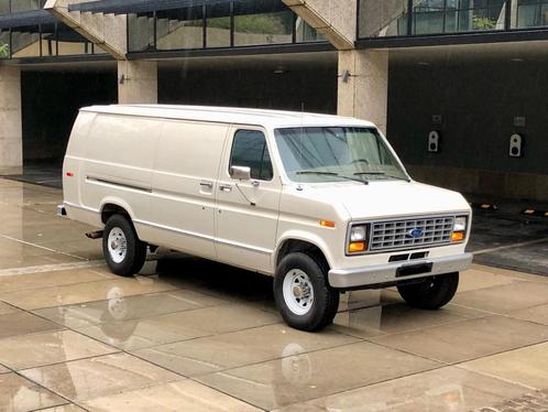FORD E350 BIG BLOCK 7.5L FIRST PAINT, Auto's, Ford, Bedrijf, Te koop, Overige modellen, Airconditioning, Radio, Benzine, Overige carrosserie