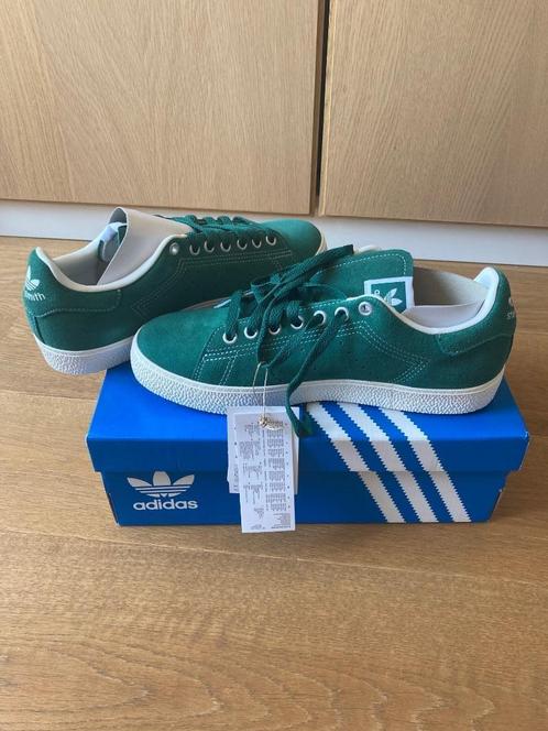 Adidas Stan Smith Suède Groen, Kleding | Heren, Schoenen, Nieuw, Sneakers, Overige kleuren, Ophalen of Verzenden