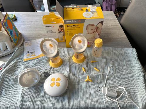 Medela swing maxi dubbele elektrische borstkolf, Kinderen en Baby's, Babyvoeding en Toebehoren, Gebruikt, Borstkolf, Ophalen of Verzenden