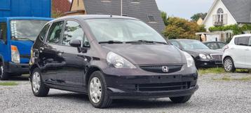 Honda Jazz 1.3 Benz-2007-120 000 km