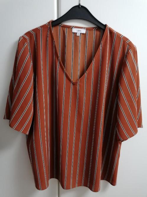 Roestbruin en zwart gestreept bloesje met V-hals, 42, Kleding | Dames, Blouses en Tunieken, Zo goed als nieuw, Zwart, Ophalen of Verzenden