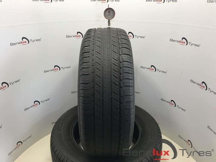 2 of 4 235/65R17 104H Michelin Latitude 235/65 R17 235/65/17, Auto-onderdelen, Banden en Velgen, Band(en), Zomerbanden, 17 inch