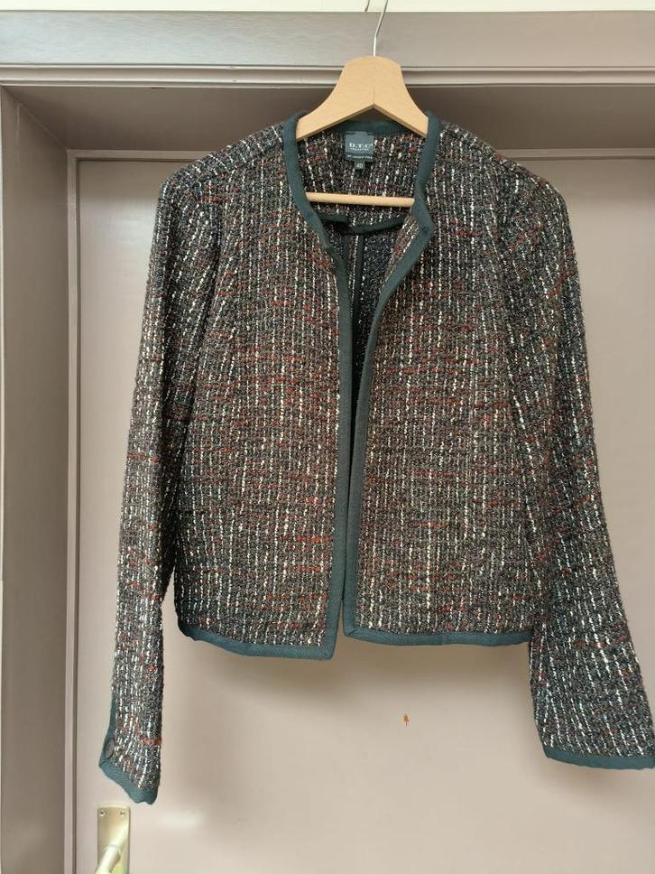 Donkerkleurig feestelijk damesvestje (maatje 40), Kleding | Dames, Truien en Vesten, Zo goed als nieuw, Maat 38/40 (M), Grijs