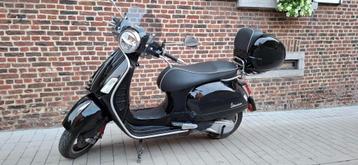 Vespa GTS 300 beschikbaar voor biedingen