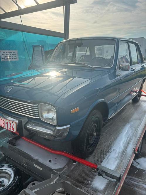 Mazda 1200 Sedan narrow body 1970, 57.000 km, Auto's, Oldtimers, Particulier, Mazda, Benzine, Berline, 4 deurs, Handgeschakeld