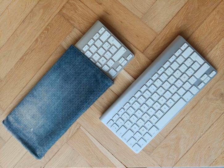Apple wireless keyboards 2stuks, Informatique & Logiciels, Claviers, Comme neuf, Enlèvement ou Envoi