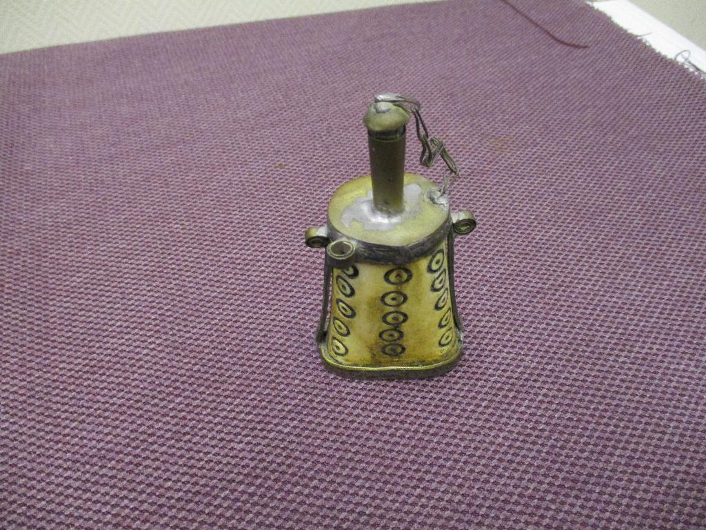 TABATIÈRE CHINOISE ANCIENNE EN OS D'OPIUM FAITE À LA MAIN, Antiquités & Art, Antiquités | Autres Antiquités, Enlèvement ou Envoi