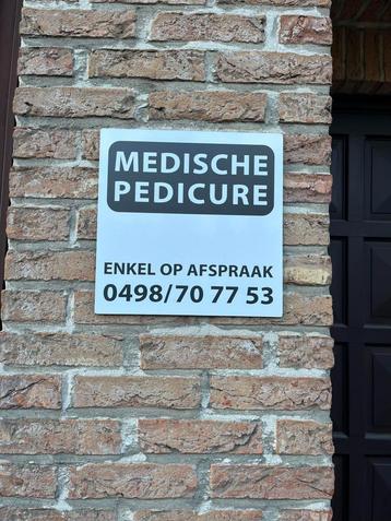 Medische pedicure beschikbaar voor biedingen