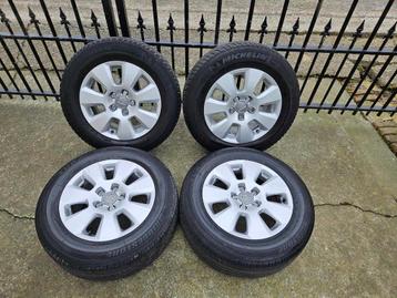 Jantes AUDI A6 Avec pneus 225 60 R16  beschikbaar voor biedingen