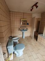 Ensemble salle de bain à vendre (évier lavabo, tablette, WC, Huis en Inrichting, Badkamer | Complete badkamers, Gebruikt, Ophalen