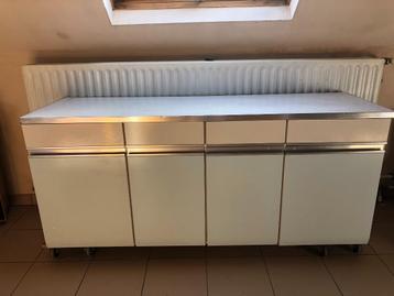 vintage formica keukenkast beschikbaar voor biedingen