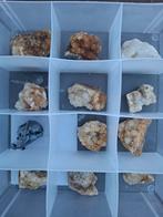 12 stuks mineralen met kleine kristallen! KOOPJE! WEG IS WEG, Verzamelen, Mineralen en Fossielen, Ophalen of Verzenden