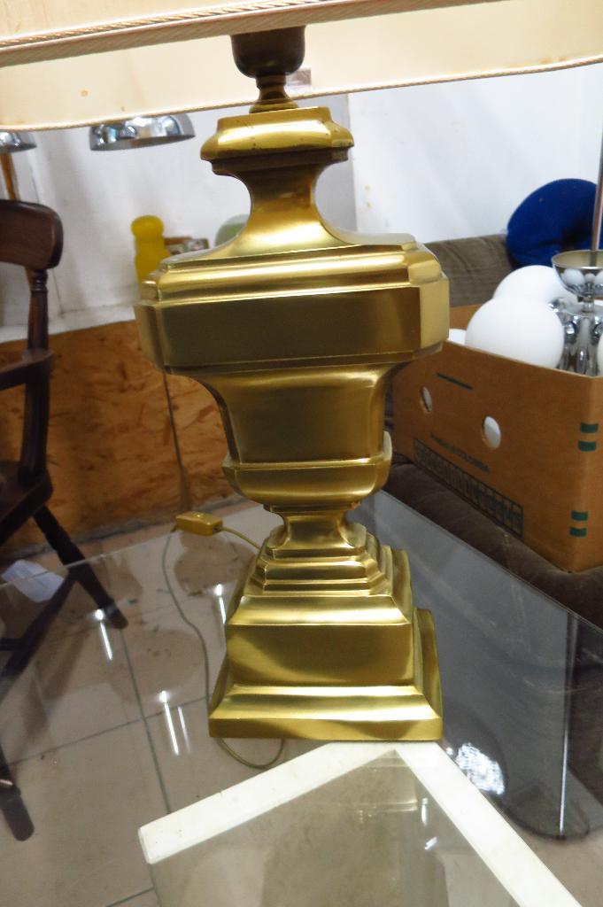 2 Italiaanse hollywood regency messing lampen 50's Gomiero, Huis en Inrichting, Lampen | Tafellampen, Zo goed als nieuw, 50 tot 75 cm