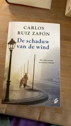 Carlos Ruiz Zafón - De schaduw van de wind, Ophalen of Verzenden, Zo goed als nieuw, Carlos Ruiz Zafón