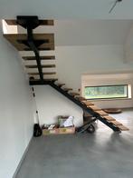 Trap binnenhuis nieuw, ijzeren trapboom, masief eiken tredes, Doe-het-zelf en Bouw, Ladders en Trappen, Ophalen, Nieuw, Trap, 2 tot 4 meter