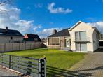 Groot huis met Groot Garage en parking te Lommel, Immo, Huizen en Appartementen te koop, Vrijstaande woning, Provincie Limburg