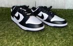 Nike Dunk Low “Panda “ EU44, Kleding | Heren, Schoenen, Overige kleuren, Nike, Nieuw, Ophalen of Verzenden