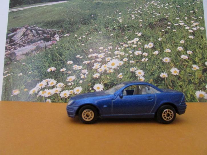 MERCEDES - BENZ SLK, Hobby & Loisirs créatifs, Voitures miniatures | 1:50, Comme neuf, Voiture, Autres marques, Enlèvement ou Envoi