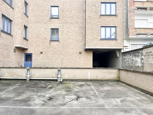 Garage te koop in Nieuwpoort, Immo, Garages en Parkeerplaatsen