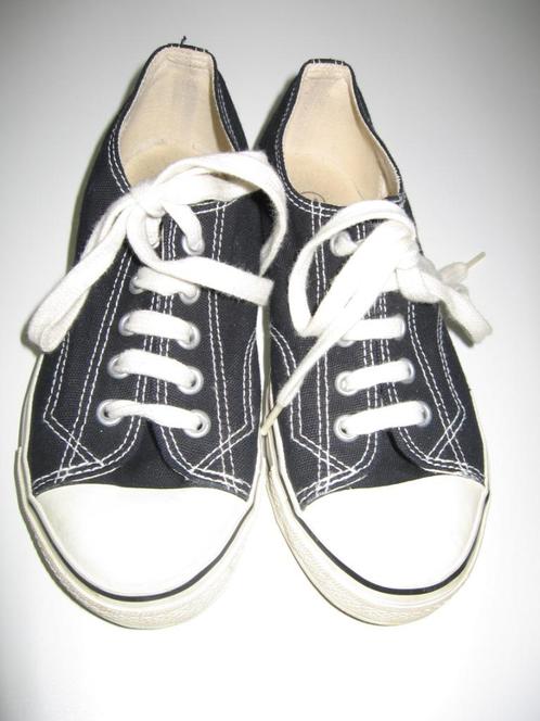 Zwarte sneakers van X-brand, maat 34, Kinderen en Baby's, Kinderkleding | Schoenen en Sokken, Zo goed als nieuw, Ophalen of Verzenden