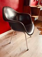 Vintage Eames Dax armchair, Huis en Inrichting, Ophalen, Kunststof, Gebruikt, Zwart
