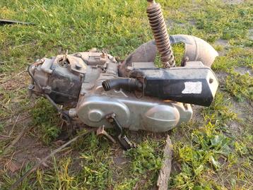 peugeot v clic motor beschikbaar voor biedingen