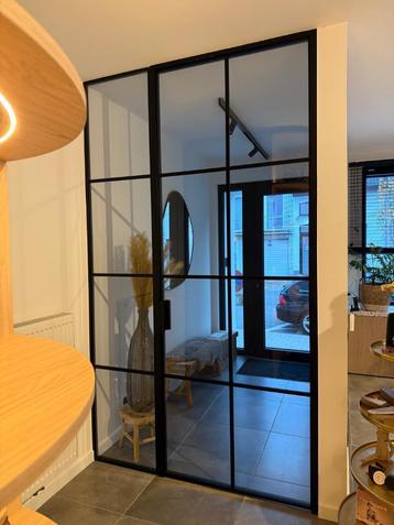 Nieuwe stalen deur met vast paneel – nooit gemonteerd! beschikbaar voor biedingen