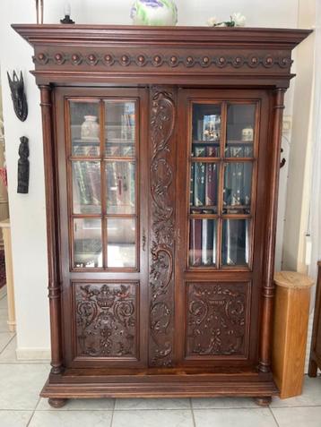 Vitrine / bibliothèque d’époque ou de style Napoléon III – r beschikbaar voor biedingen