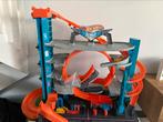 Hot wheels garage, Kinderen en Baby's, Speelgoed | Racebanen, Ophalen, Gebruikt, Hot Wheels