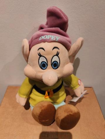 Jouet Disney Dopey 43 cm, Enlèvement ou Envoi, Blanche-Neige ou Belle au Bois Dormant, Neuf, Peluche