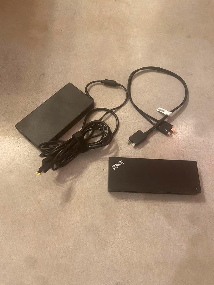 Lenovo ThinkPad Thunderbolt 4 Workstation Dock, Computers en Software, Dockingstations, Gebruikt, Docking station, Laptop, Ophalen of Verzenden