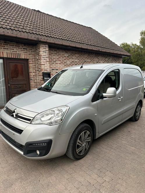Citroën berlingo, Auto's, Bestelwagens en Lichte vracht, Particulier, Achteruitrijcamera, Adaptive Cruise Control, Airbags, Airconditioning