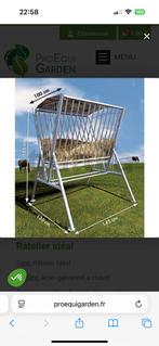 Râtelier à foin / Hooiruif