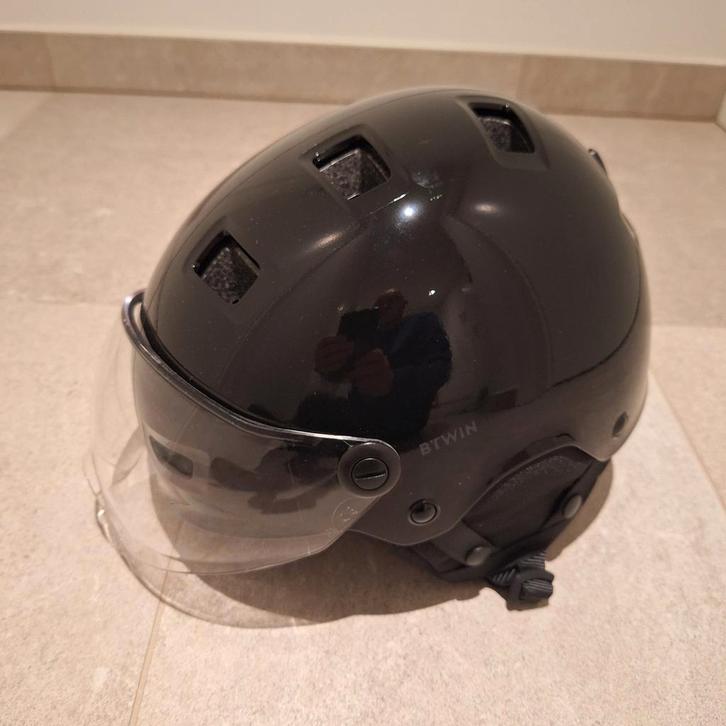URBAN fietshelm met vizier BTWIN CBH 580 maat 59-62 (L), Fietsen en Brommers, Fietsaccessoires | Fietshelmen, Zo goed als nieuw