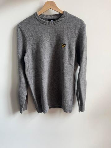 Lyle & Scott grijze wollen trui beschikbaar voor biedingen