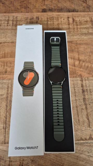 Samsung Galaxy Watch7 beschikbaar voor biedingen